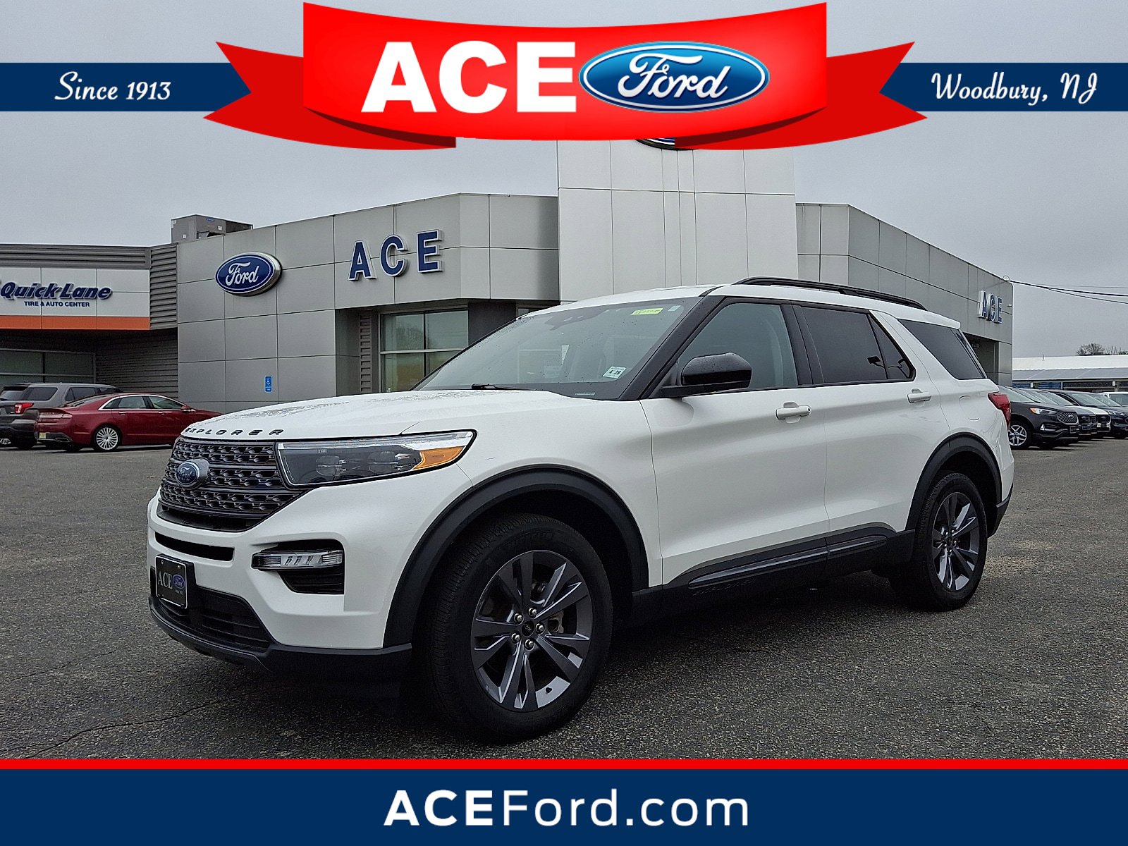 Used 2023 Ford Explorer XLT w/ Equipment Group 202A image 1
