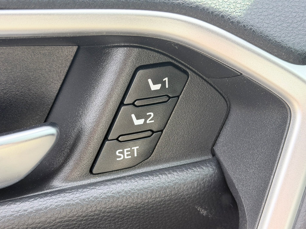 Used 2024 Toyota RAV4 Limited image 36