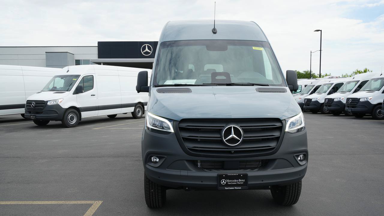New 2026 Mercedes-Benz Sprinter 2500 image 2