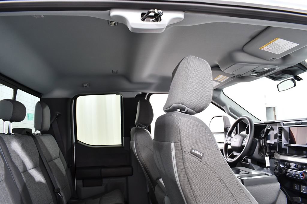 New 2026 Ford F250 XL w/ XL Chrome Package image 18