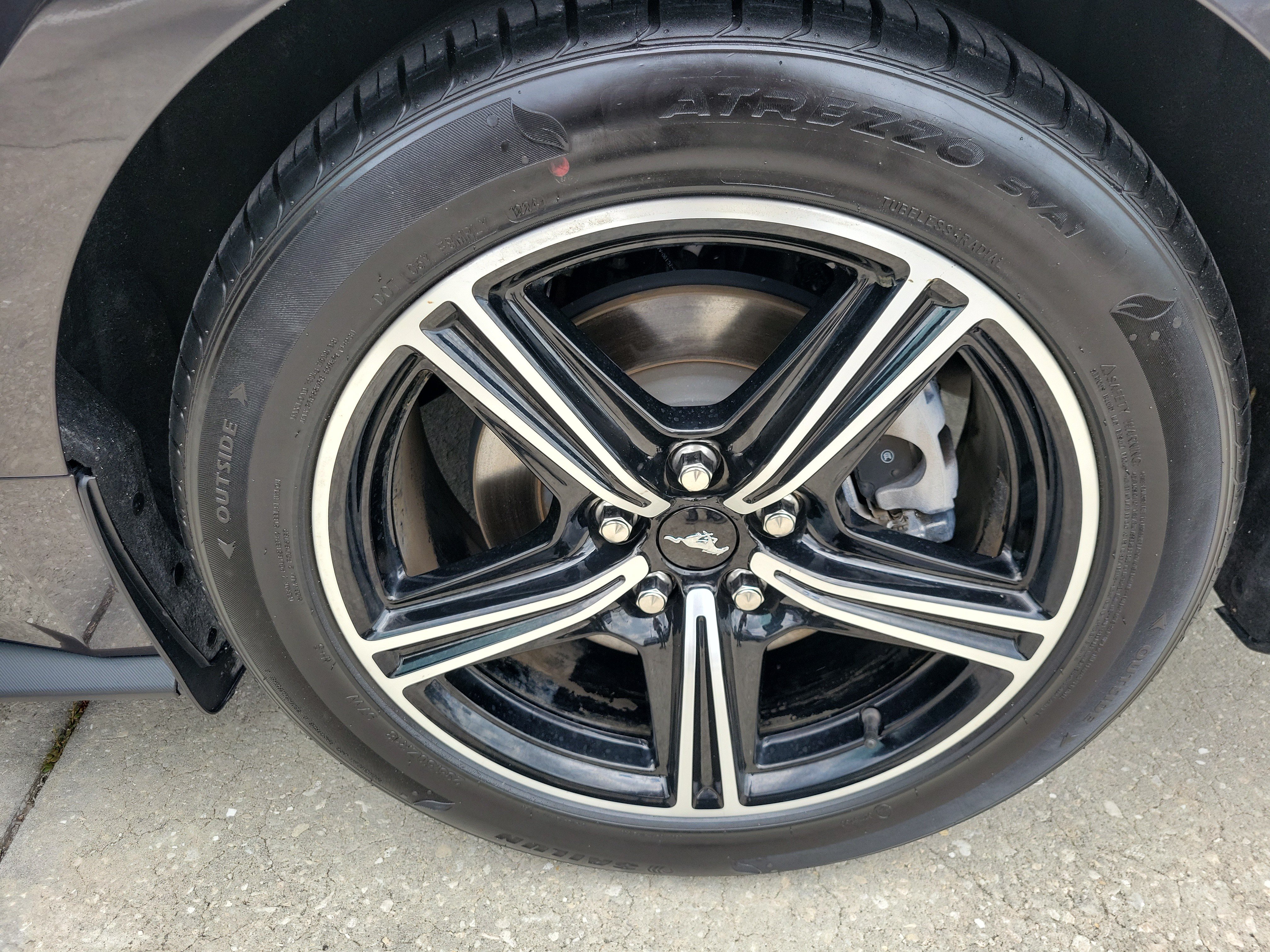 Used 2024 Ford Mustang Premium RWD image 31