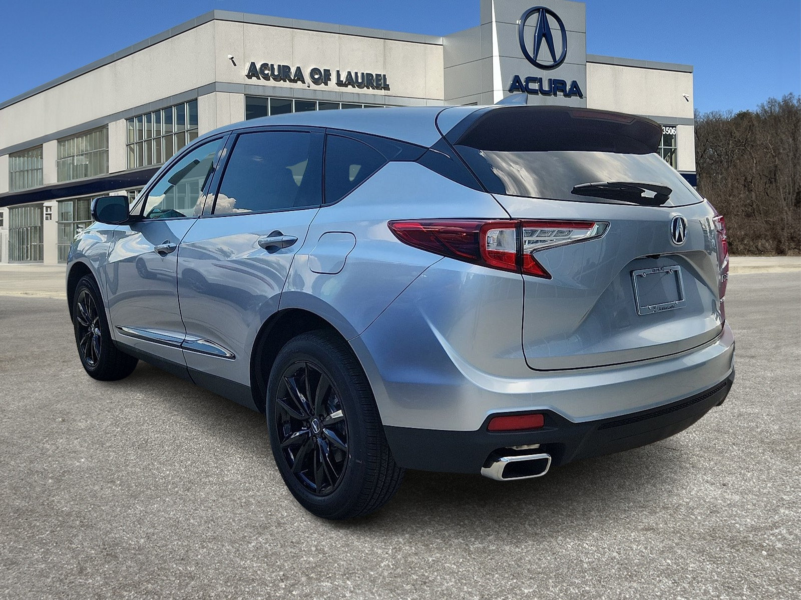 New 2026 Acura RDX SH-AWD image 3
