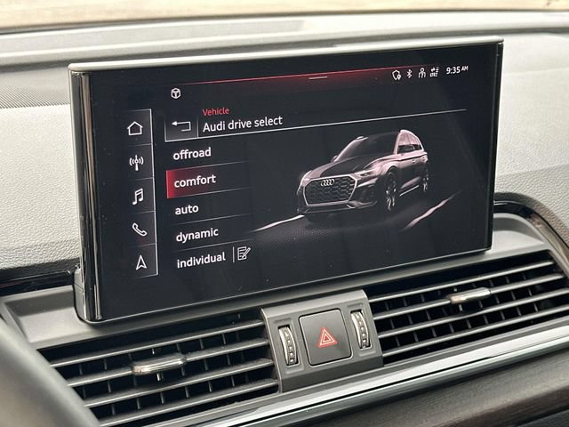 Used 2023 Audi Q5 2.0T Premium Plus w/ Premium Plus Package AWD/4WD image 32