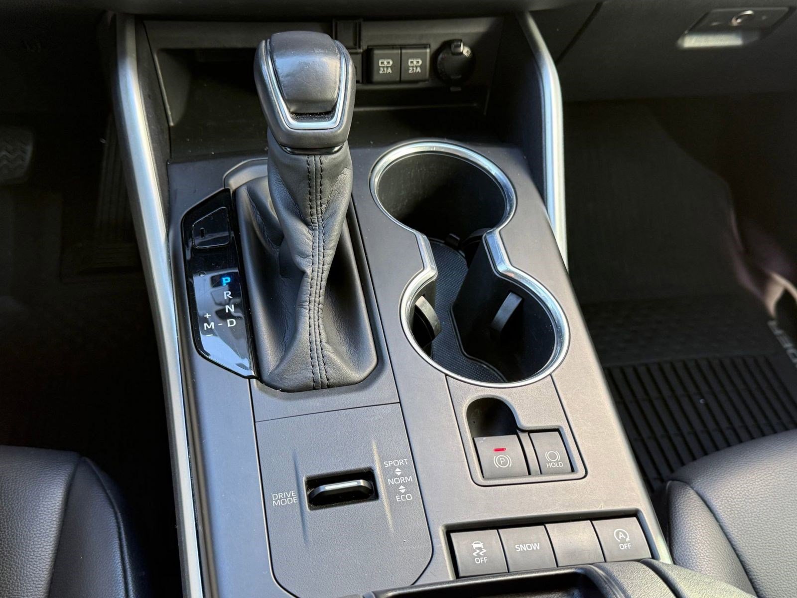 Used 2020 Toyota Highlander XLE image 18