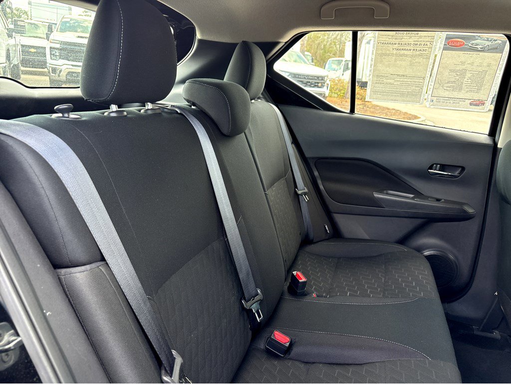 Used 2024 Nissan Kicks SV FWD image 13