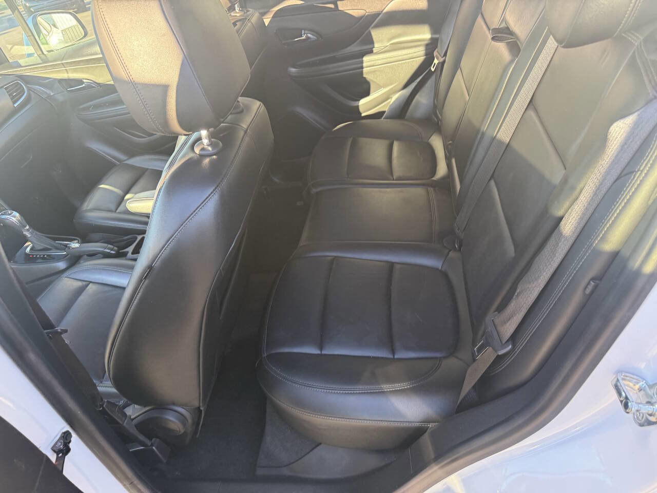Used 2017 Buick Encore Essence FWD image 21