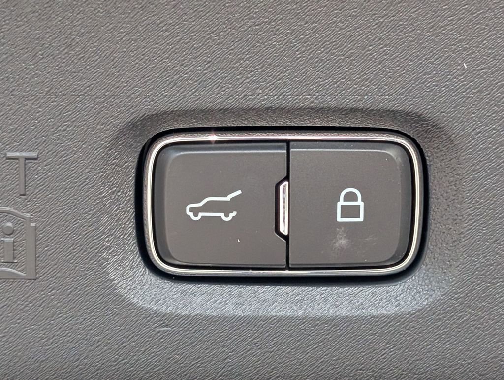 New 2026 Ford Expedition Active AWD/4WD image 25