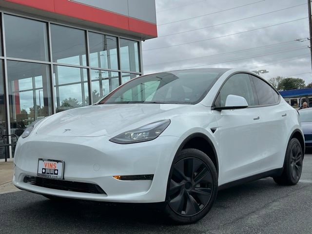 Used 2025 Tesla Model Y Long Range image 10
