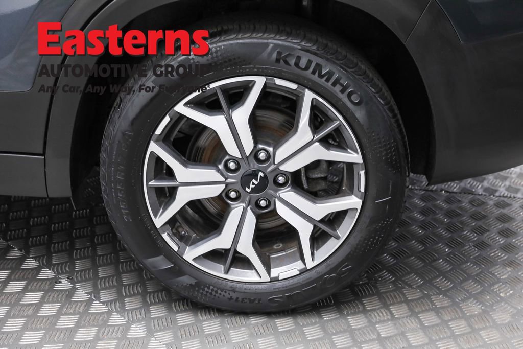 Used 2023 Kia Seltos EX image 8