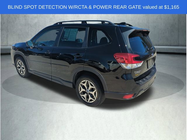 Used 2023 Subaru Forester Premium AWD/4WD image 3