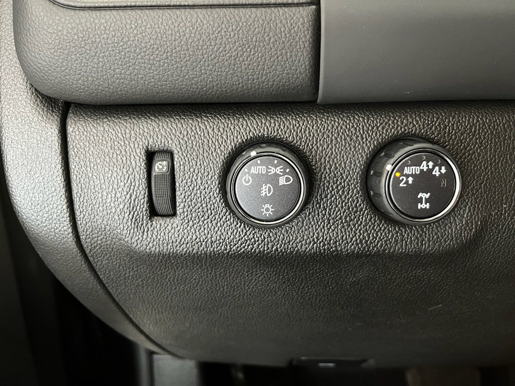 Used 2020 GMC Canyon SLT w/ Driver Alert Package image 28