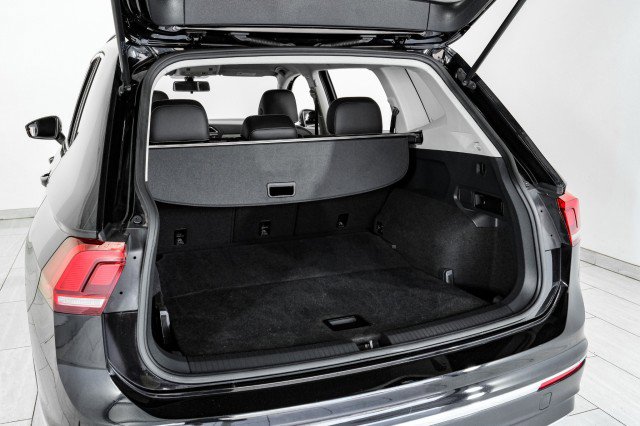 Used 2021 Volkswagen Tiguan SE R-Line AWD/4WD image 55