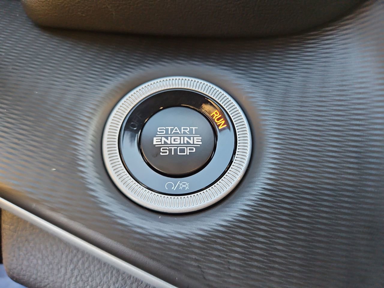 New 2025 Jeep Grand Cherokee L Altitude image 28