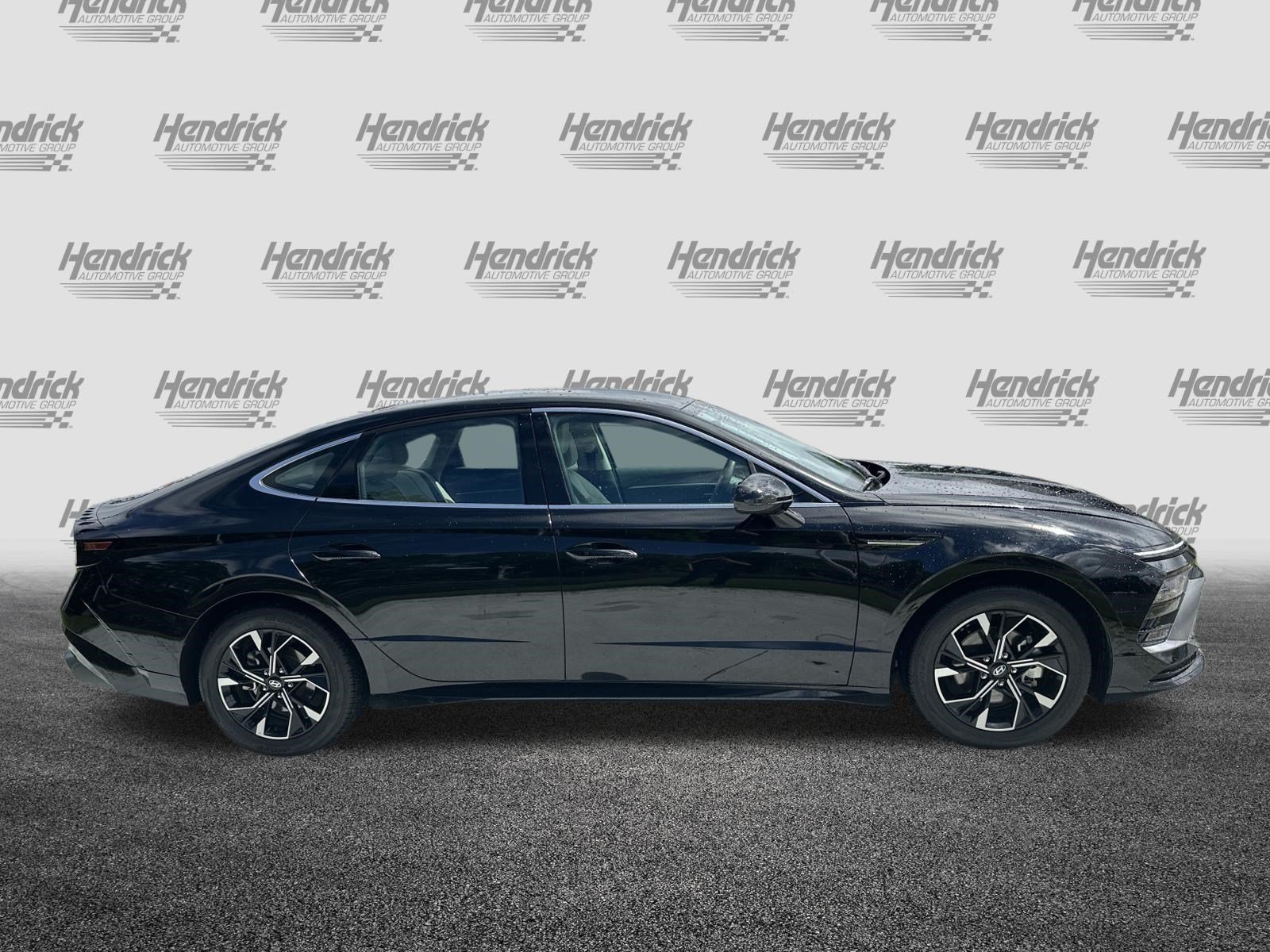 Used 2025 Hyundai Sonata SEL FWD image 11