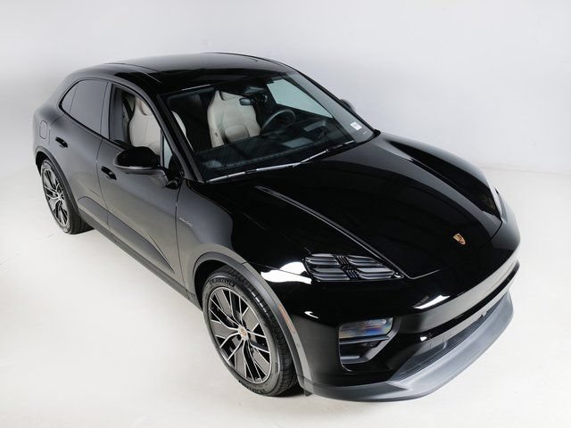 New 2026 Porsche Macan 4 Electric AWD/4WD image 30