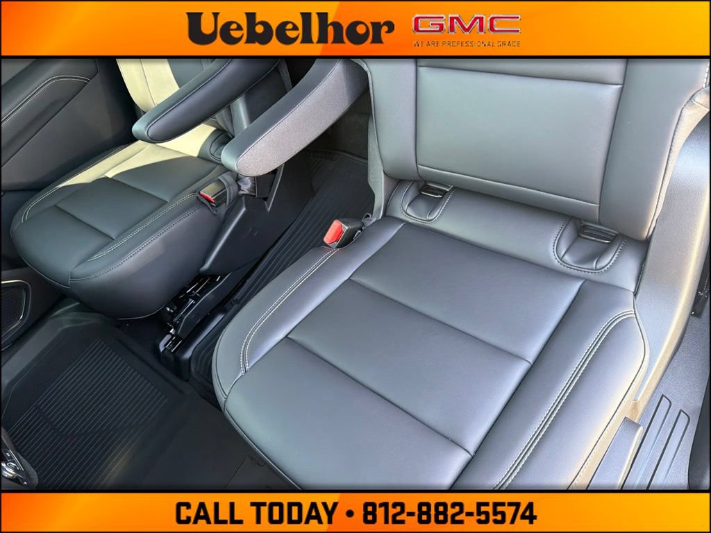New 2026 GMC Acadia Elevation w/ Elevation Premium Package AWD/4WD image 21