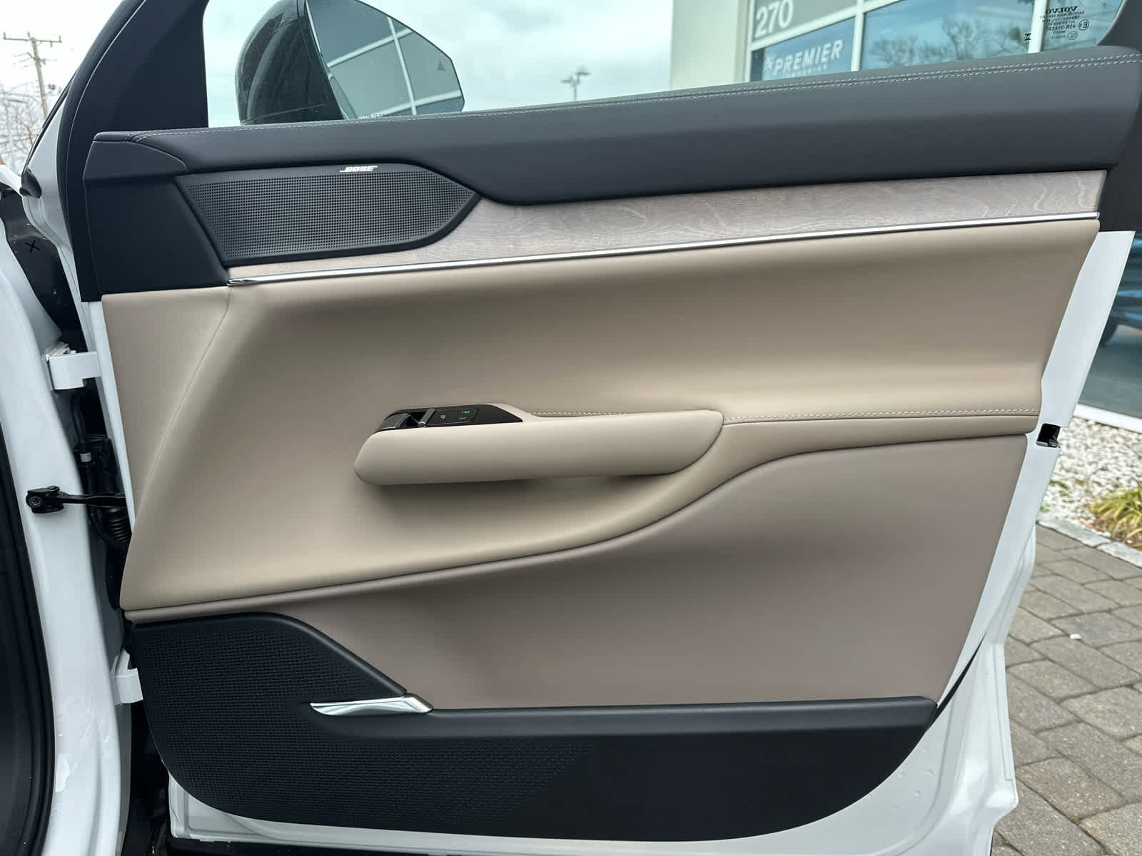New 2026 Volvo EX90 Plus AWD/4WD image 49
