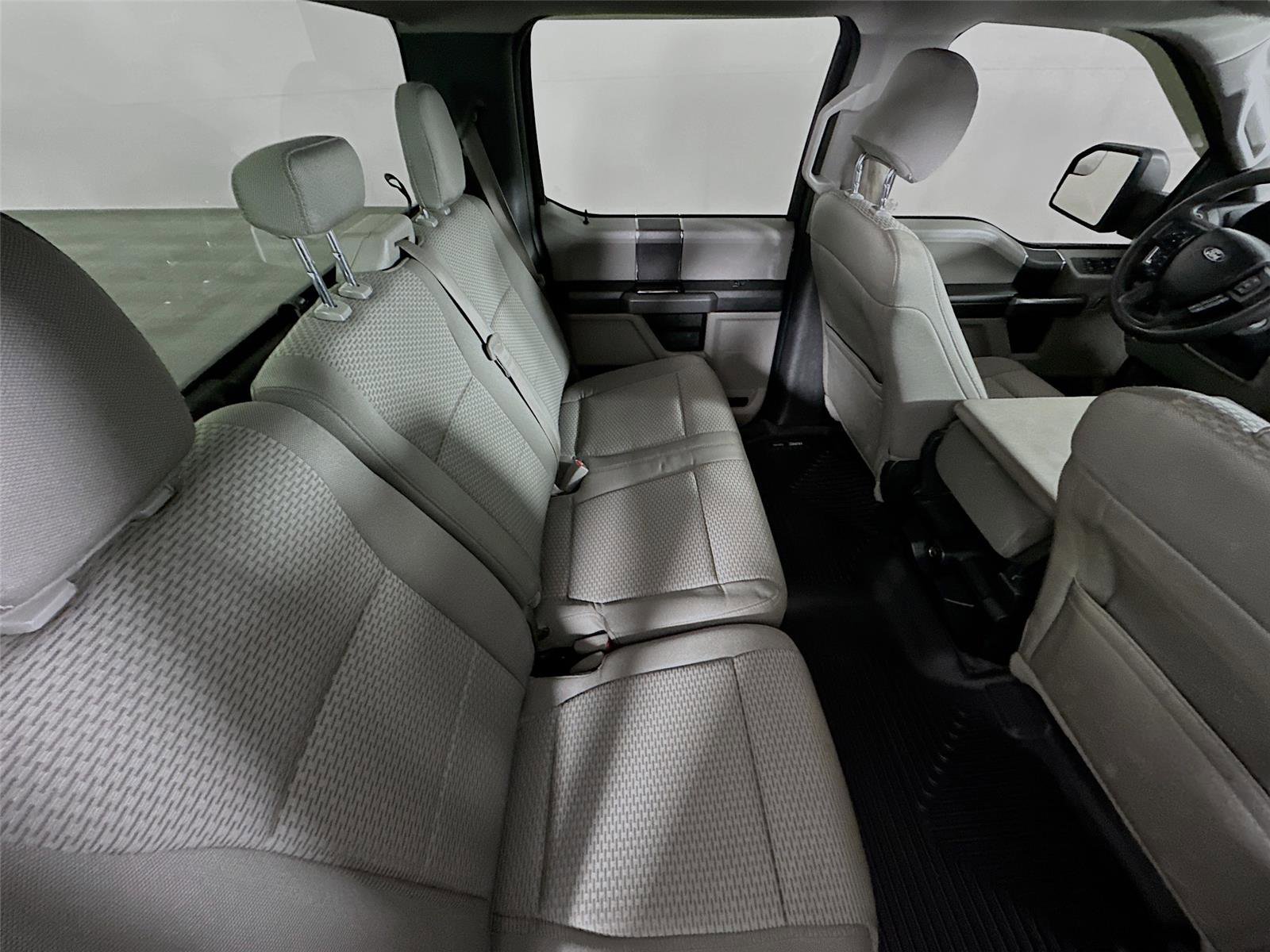 Used 2016 Ford F150 XLT image 24