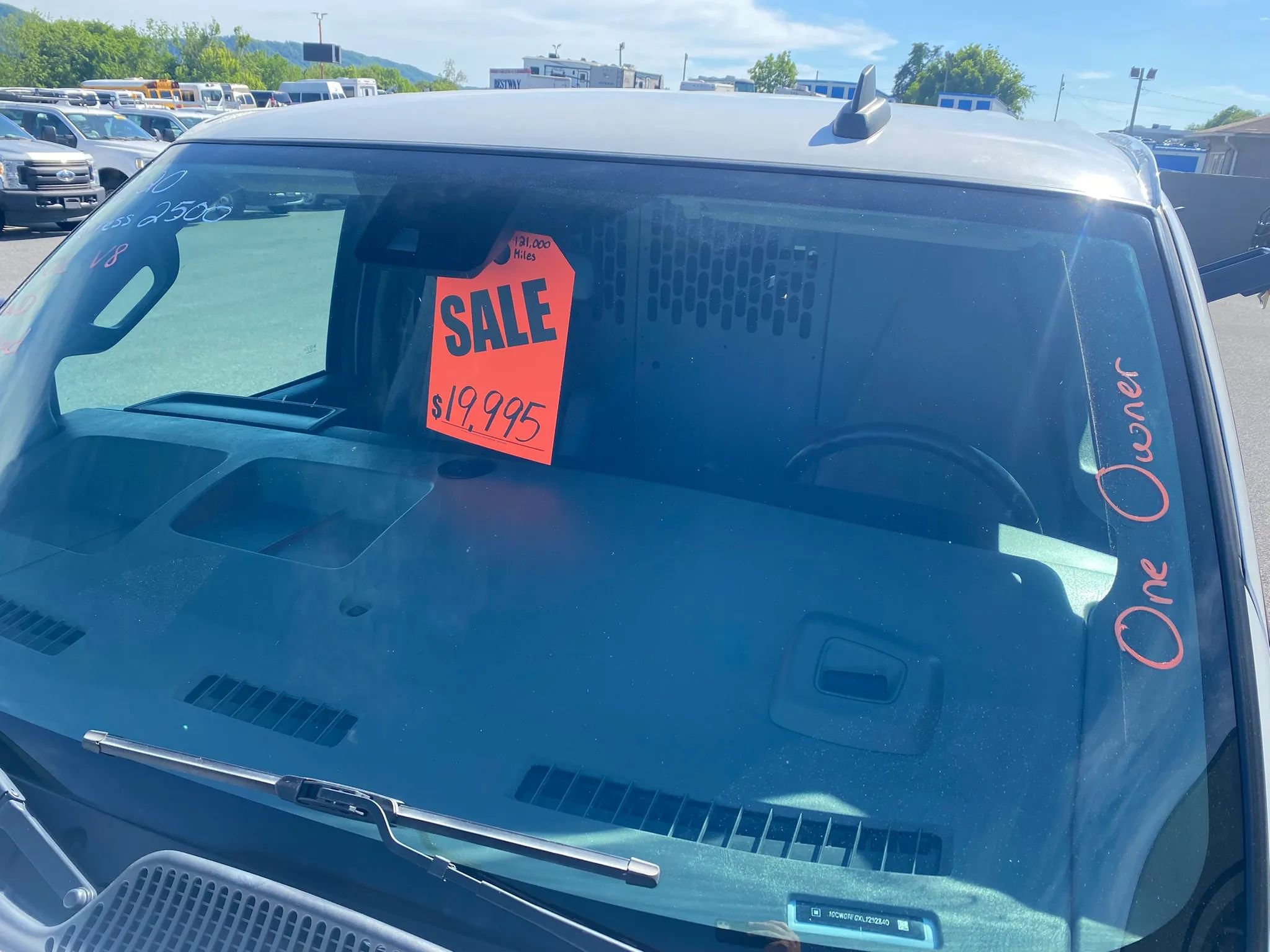 Used 2020 Chevrolet Express 2500 w/ Safety Package RWD image 4
