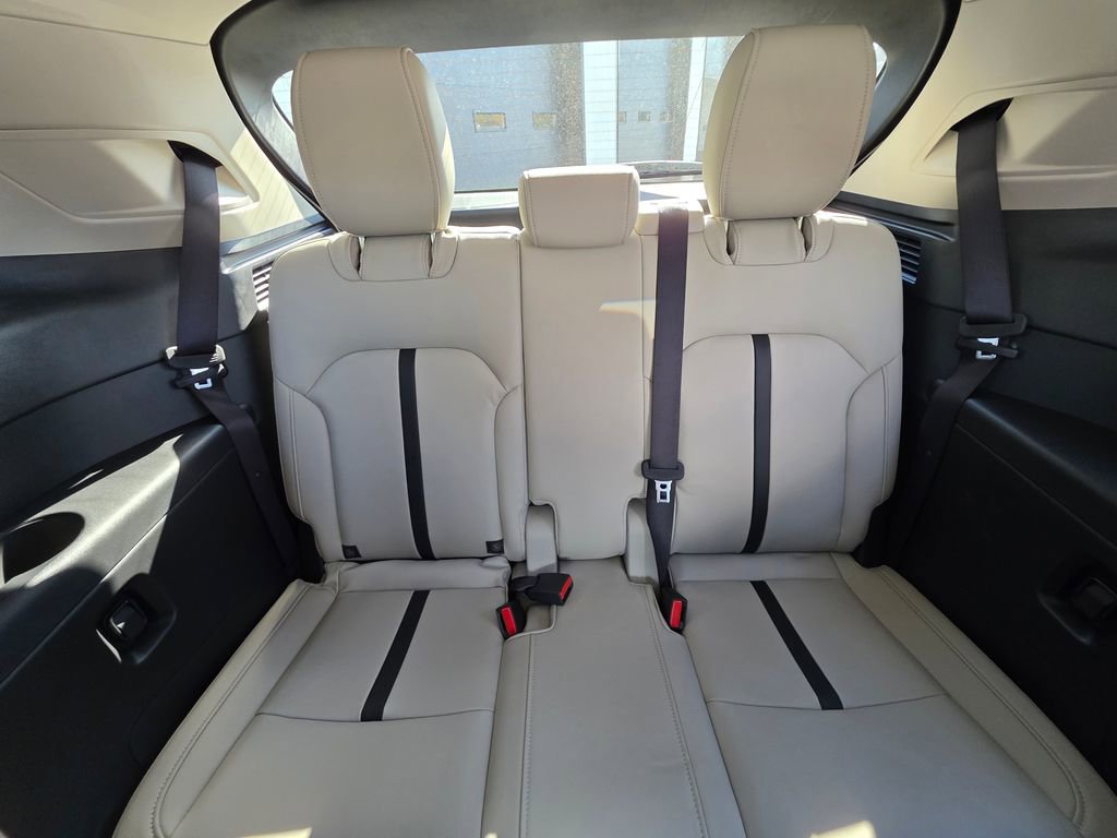 New 2025 MAZDA CX-90 Plug-In Hybrid w/ Preferred image 9