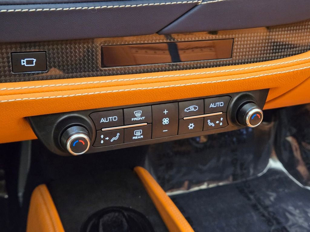 Used 2022 Ferrari F8 Tributo image 34