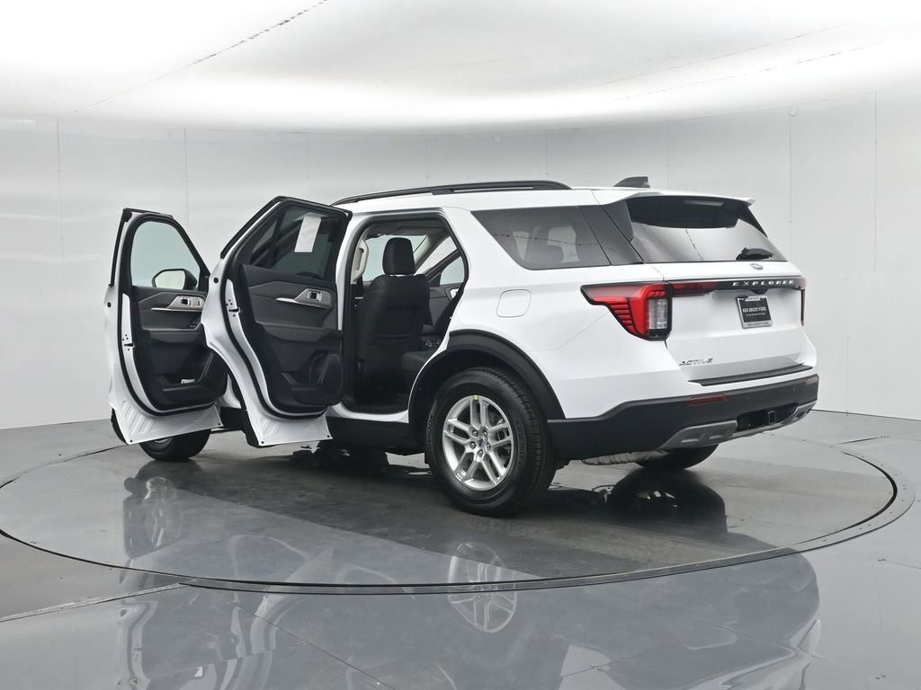 New 2026 Ford Explorer Active RWD image 32