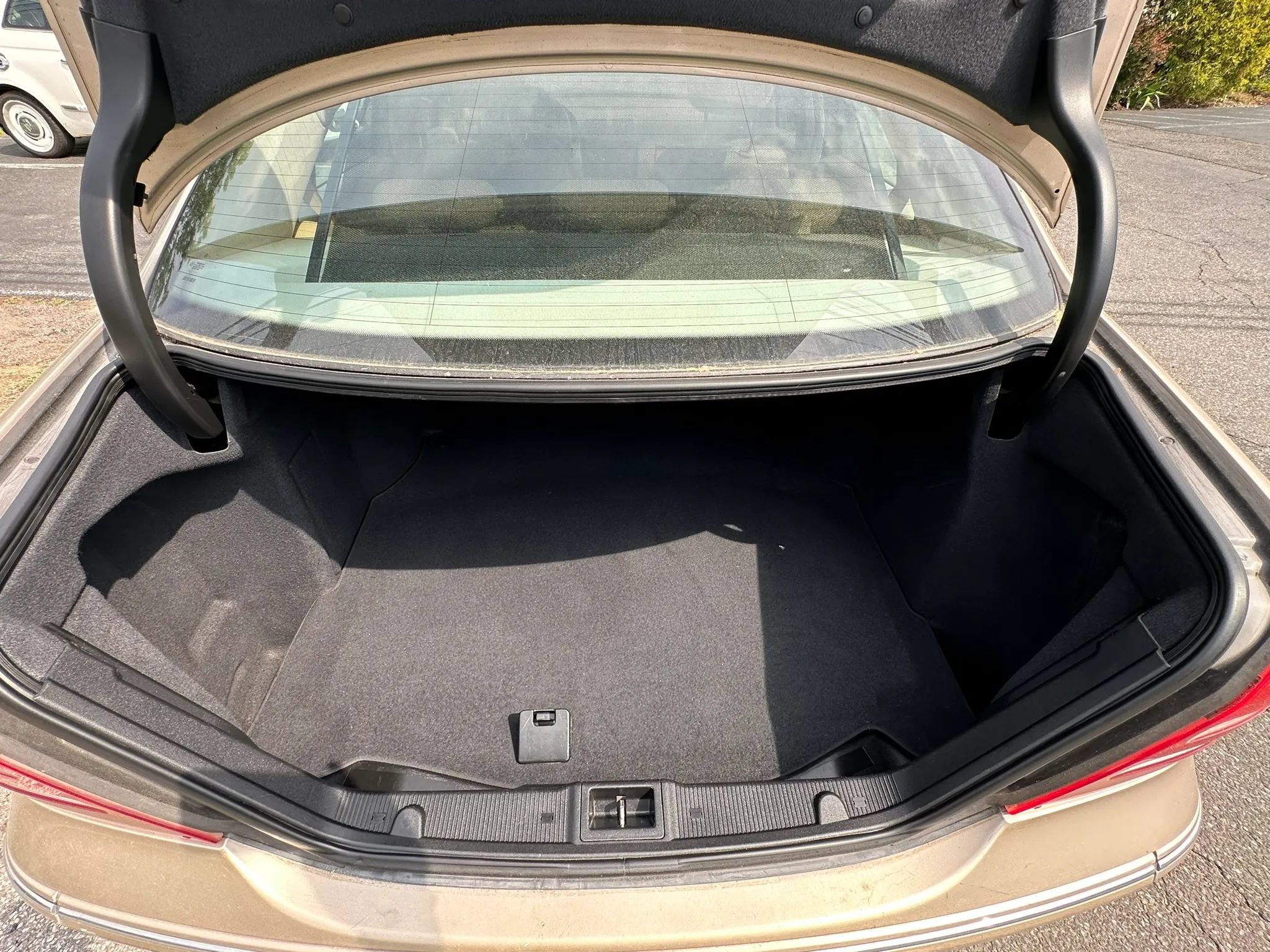 Used 2001 Mercedes-Benz C 320 Sedan image 29