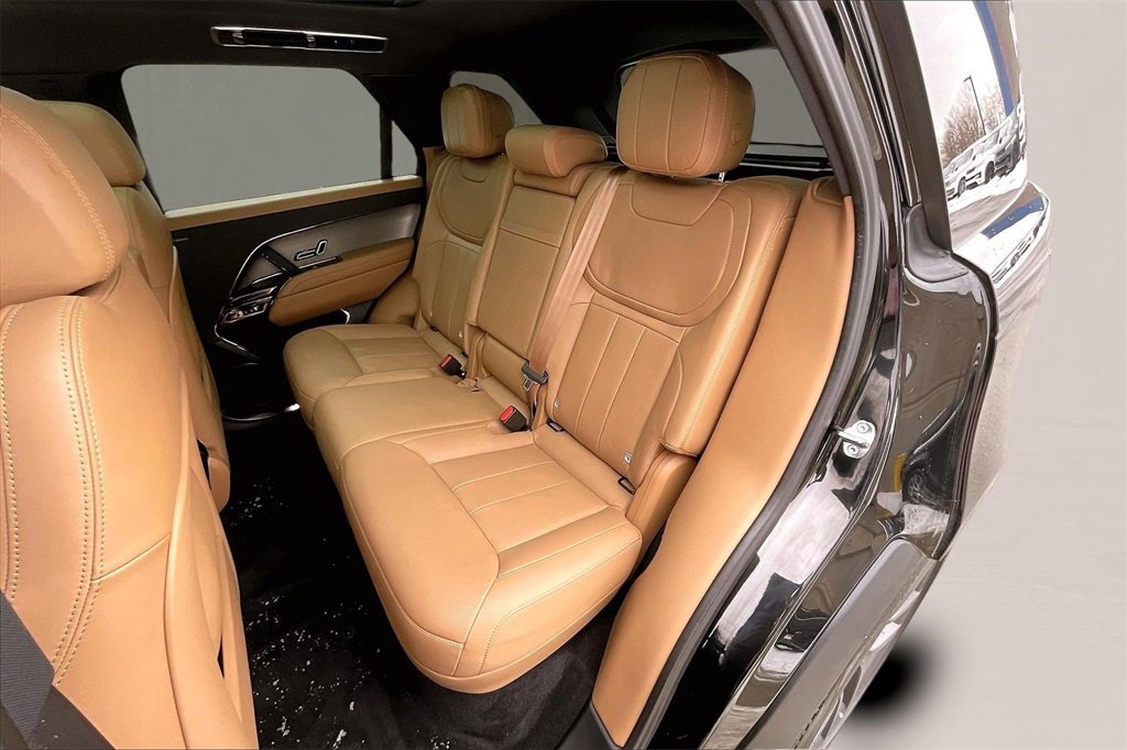 Used 2024 Land Rover Range Rover Sport SE image 22