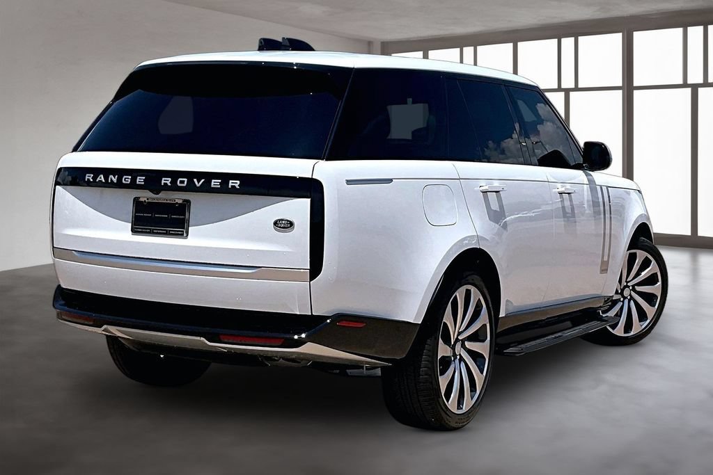 Used 2023 Land Rover Range Rover Autobiography AWD/4WD image 2