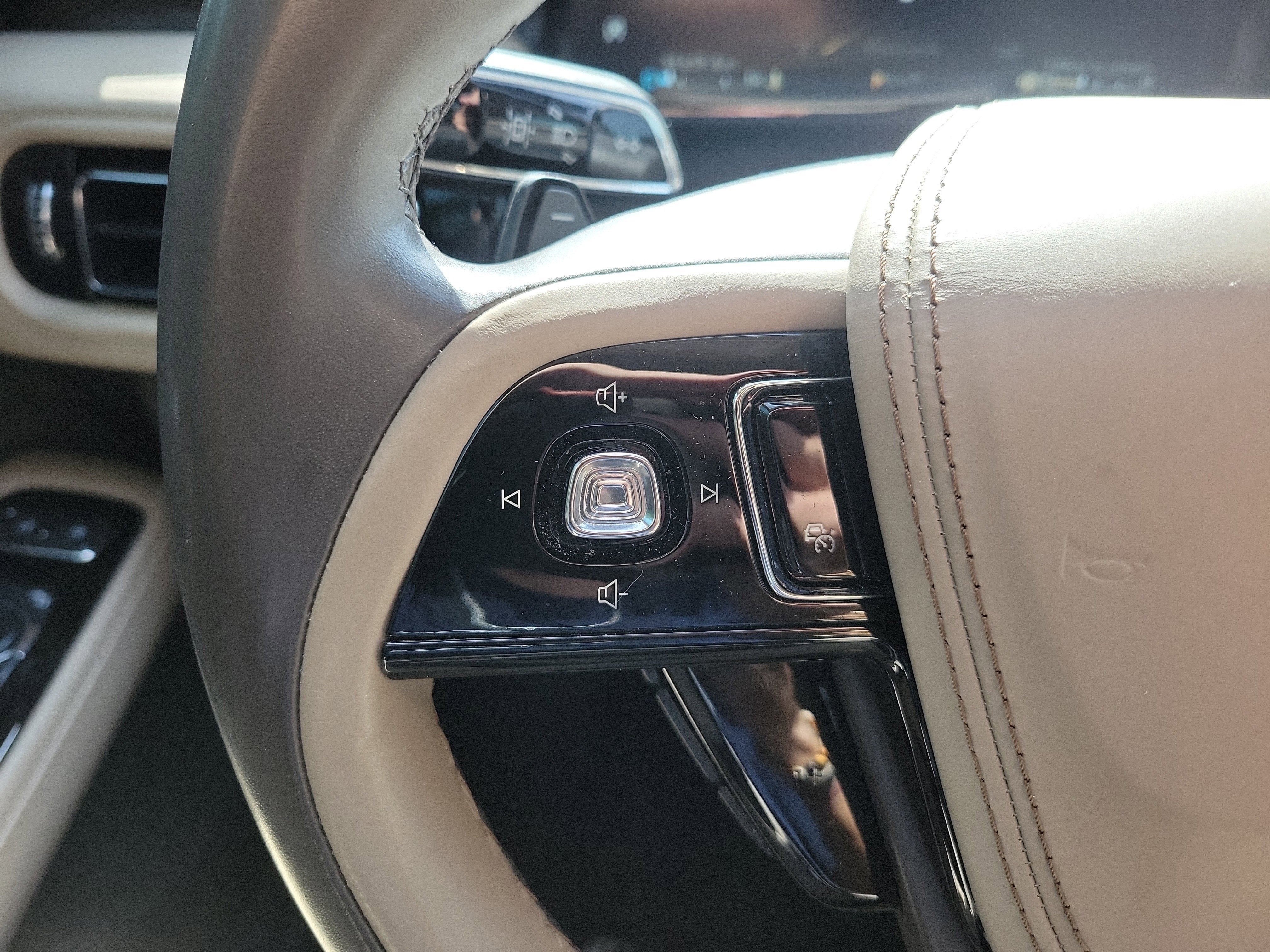 Used 2022 Lincoln Aviator Reserve RWD image 29