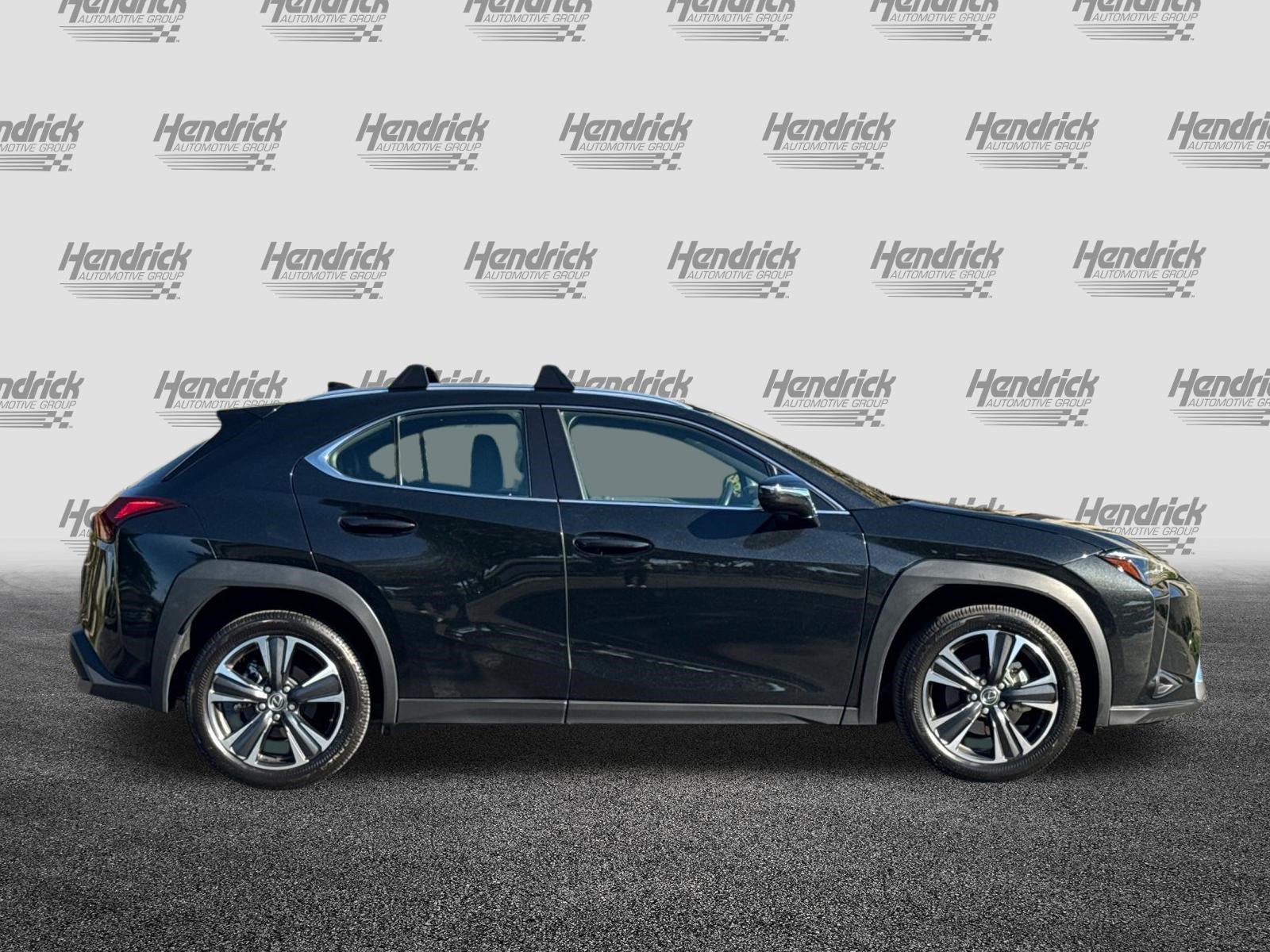 Certified 2025 Lexus UX 300h FWD w/ Accessory Package (Z2) image 3