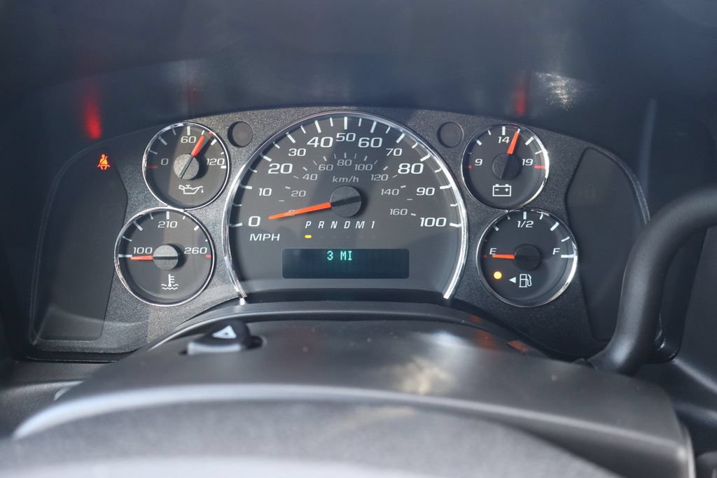 New 2026 Chevrolet Express 2500 w/ Driver Convenience Package RWD image 33