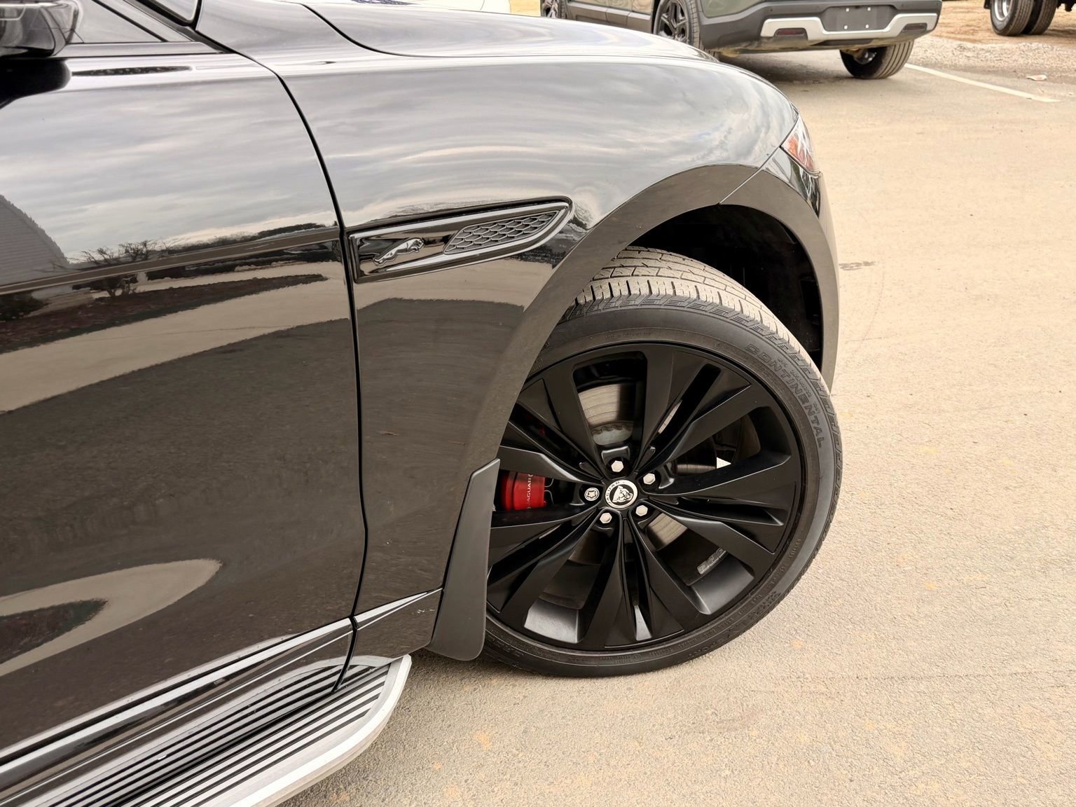 Used 2024 Jaguar F-PACE R-Dynamic S image 30