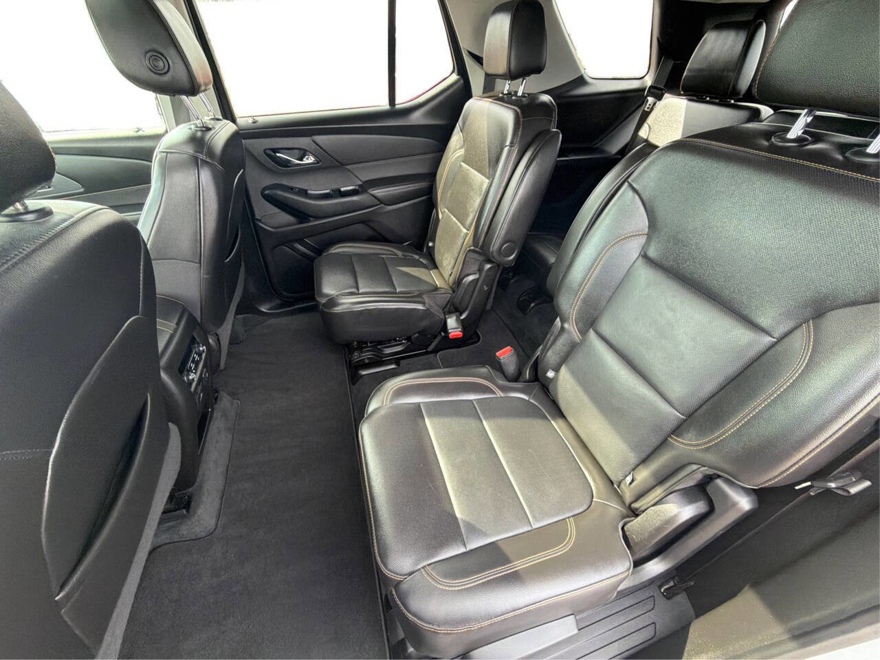Used 2021 Chevrolet Traverse Premier AWD/4WD image 39