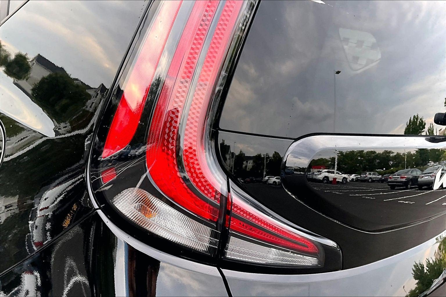 Used 2023 Kia Soul LX w/ LX Technology Package FWD image 26