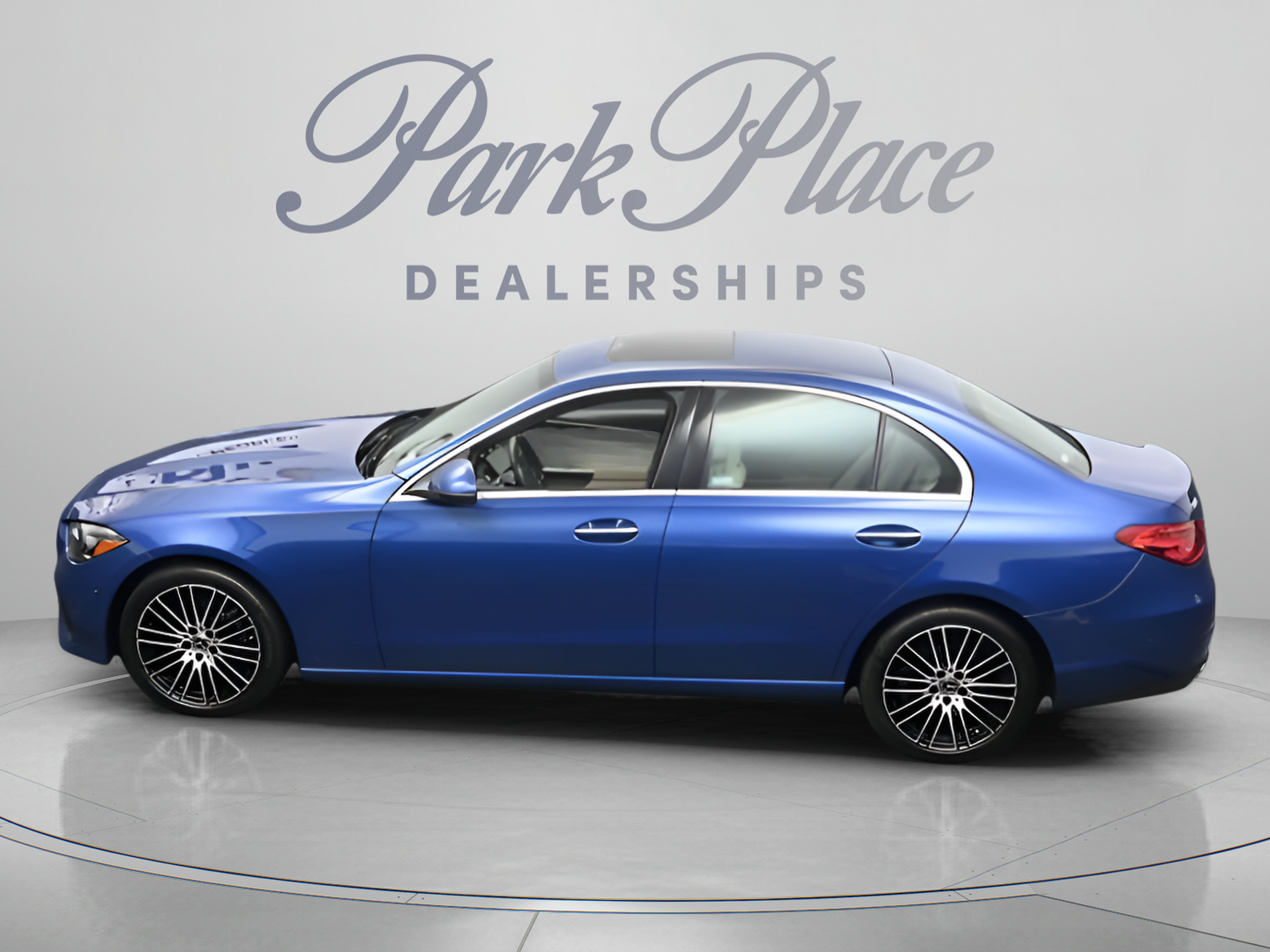 Used 2025 Mercedes-Benz C 300 Sedan image 5