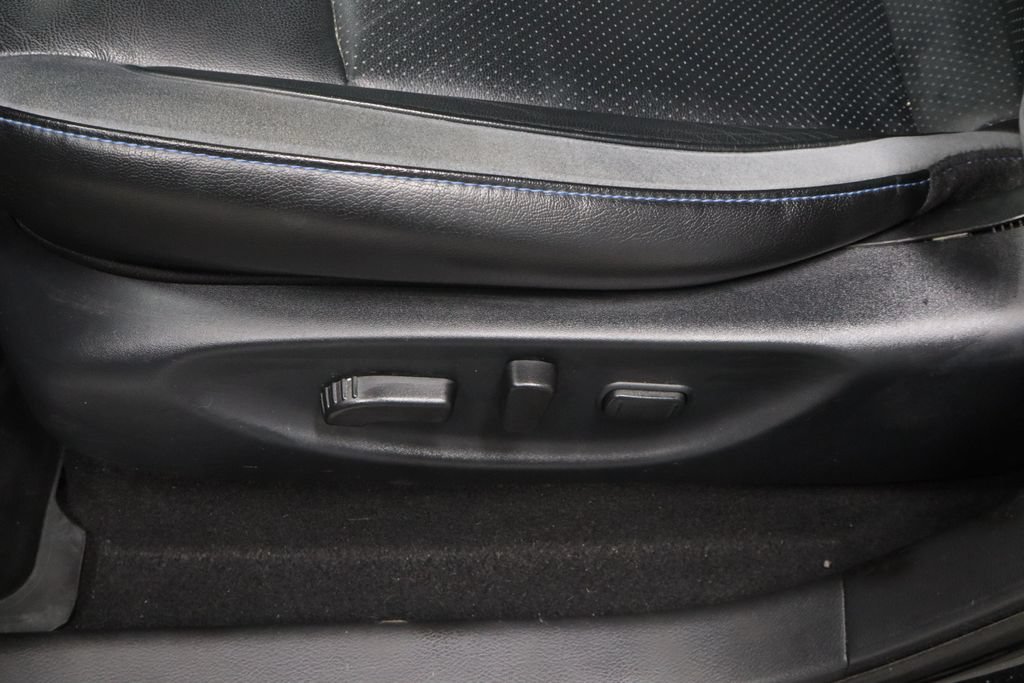 Certified 2018 Nissan Leaf SL w/ SL Technology Package FWD image 24