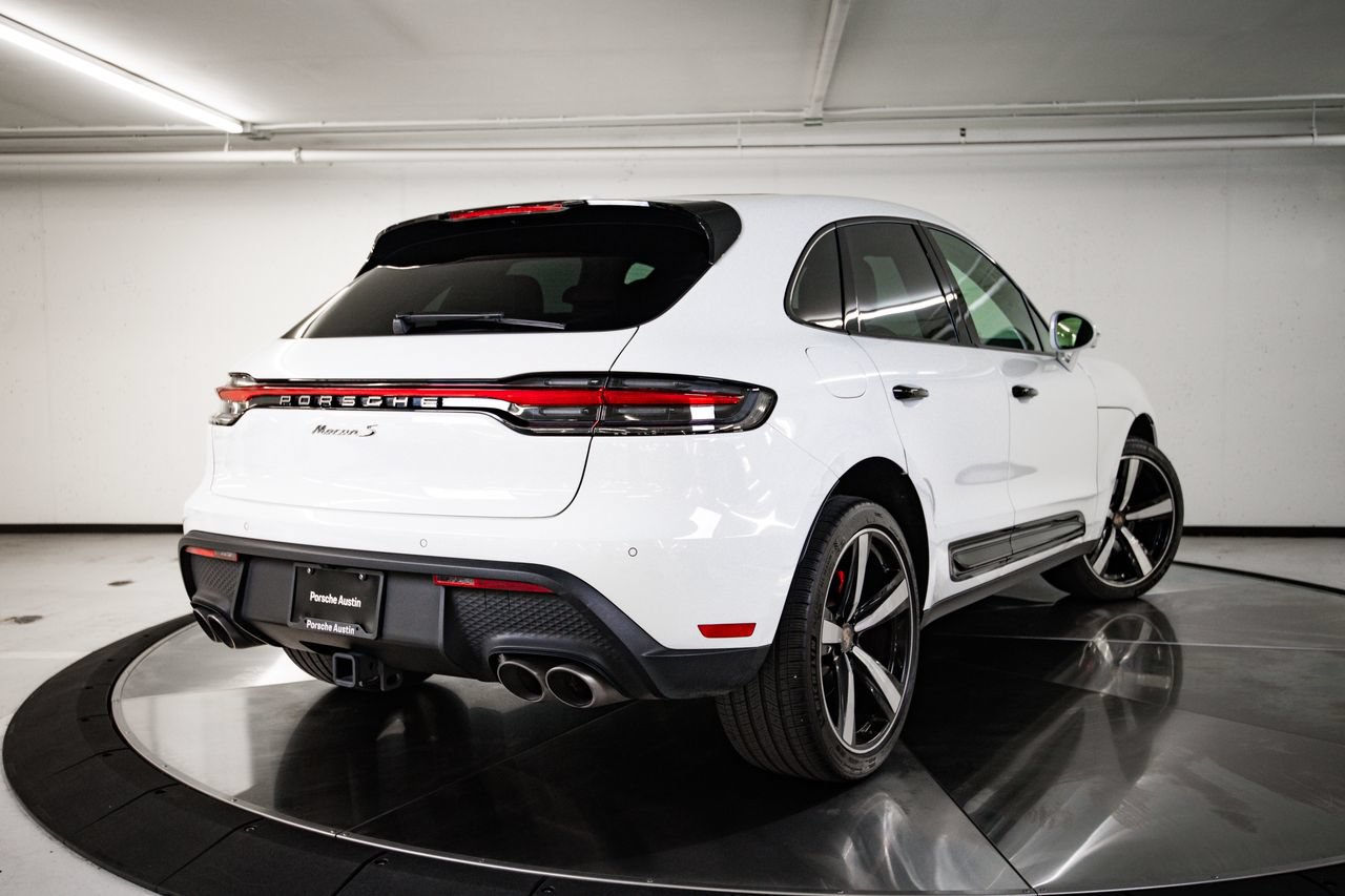 Certified 2024 Porsche Macan S AWD/4WD image 7