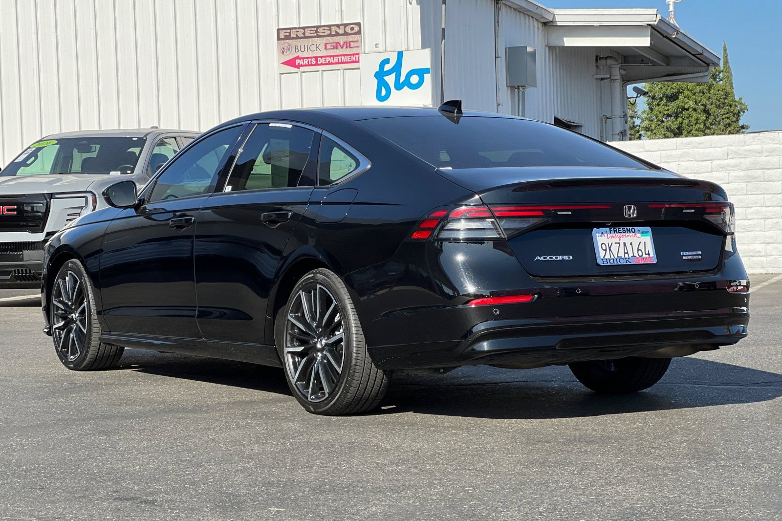 Used 2023 Honda Accord Touring image 7