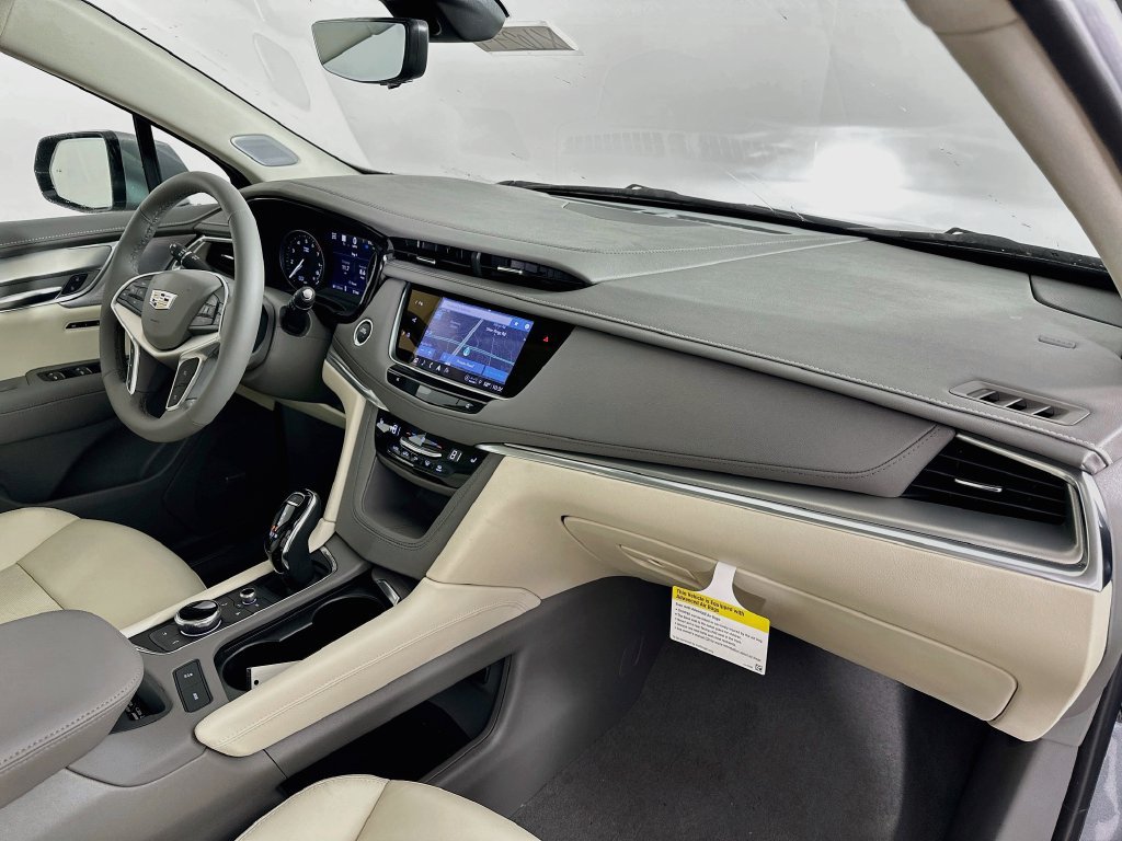 New 2026 Cadillac XT5 Premium Luxury w/ LPO, Floor Liner Package AWD/4WD image 36