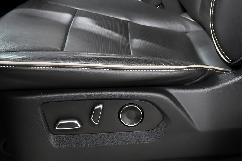 Used 2023 Cadillac Escalade Sport w/ Touring Package image 20