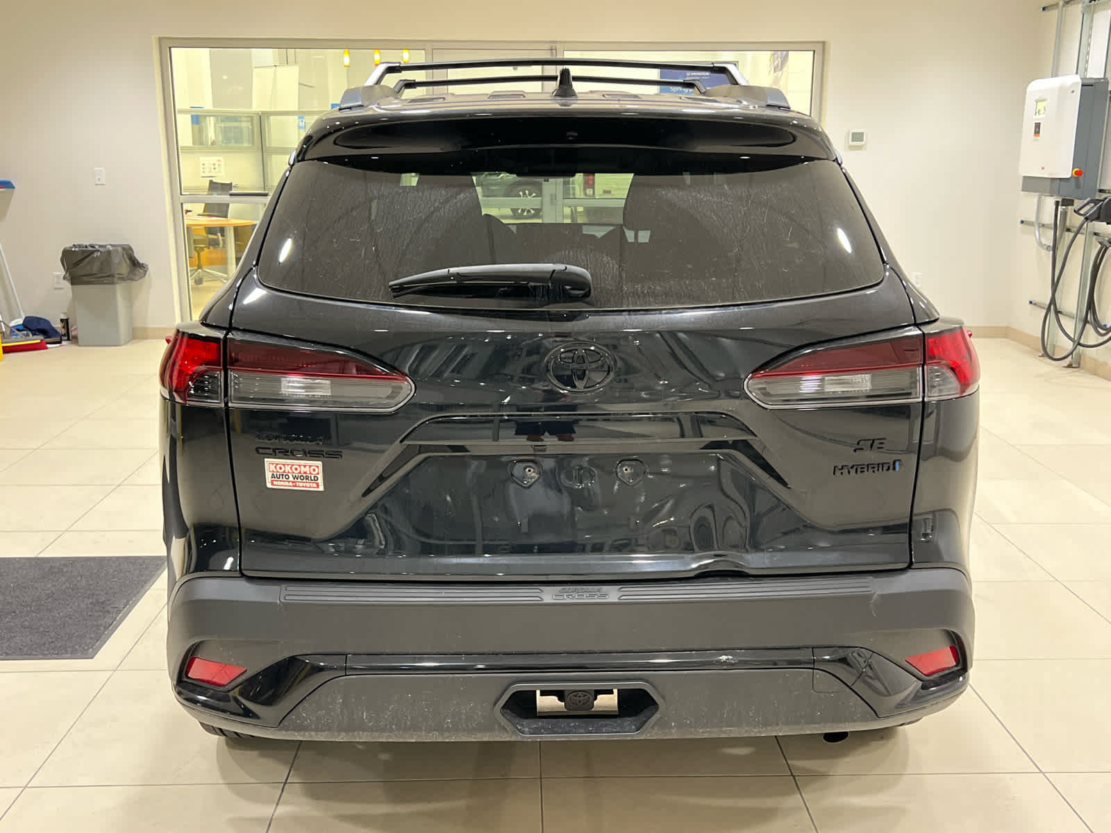 Used 2024 Toyota Corolla Cross AWD Hybrid image 6