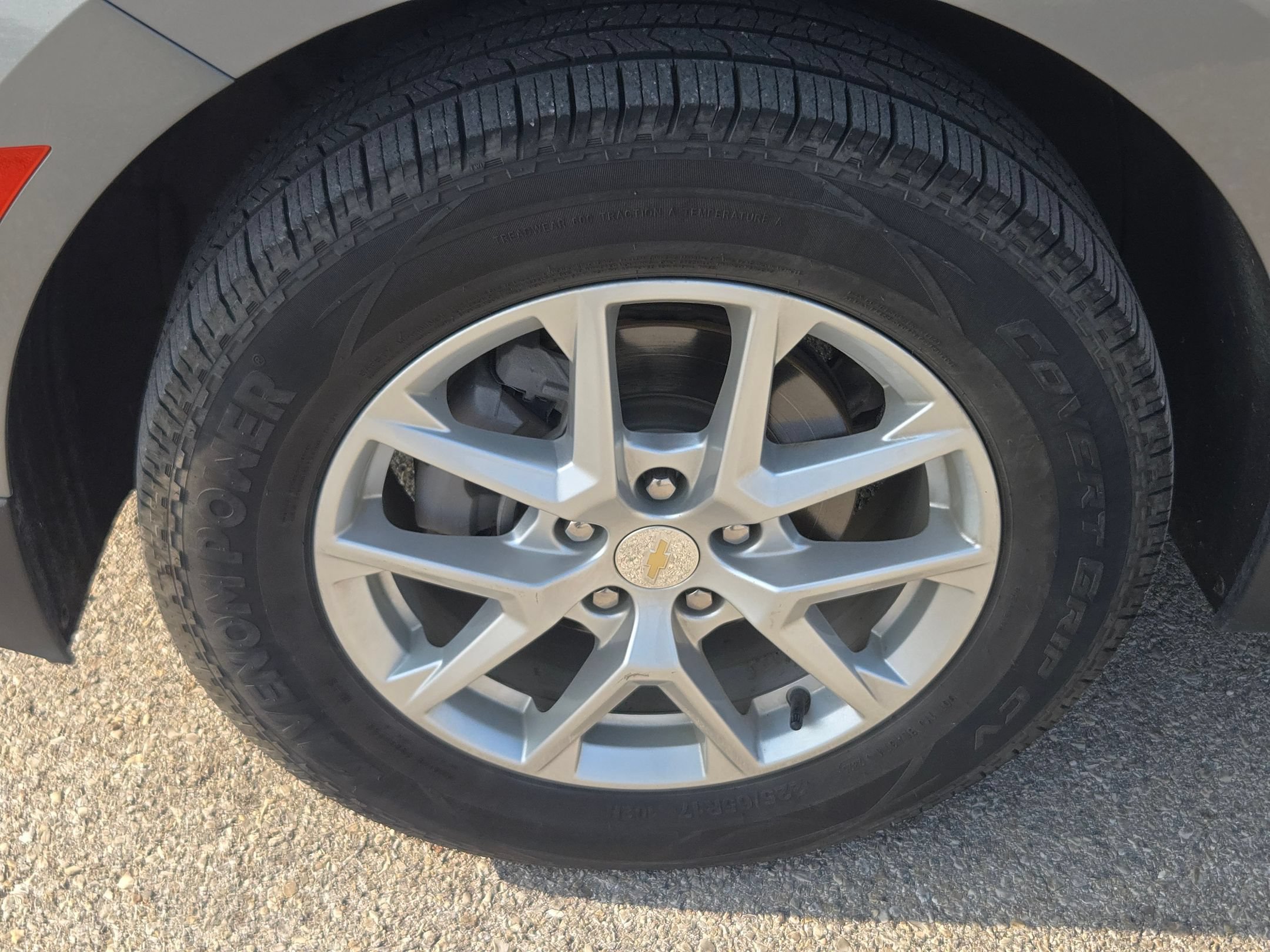 Used 2023 Chevrolet Equinox LS w/ LS Convenience Package FWD image 30