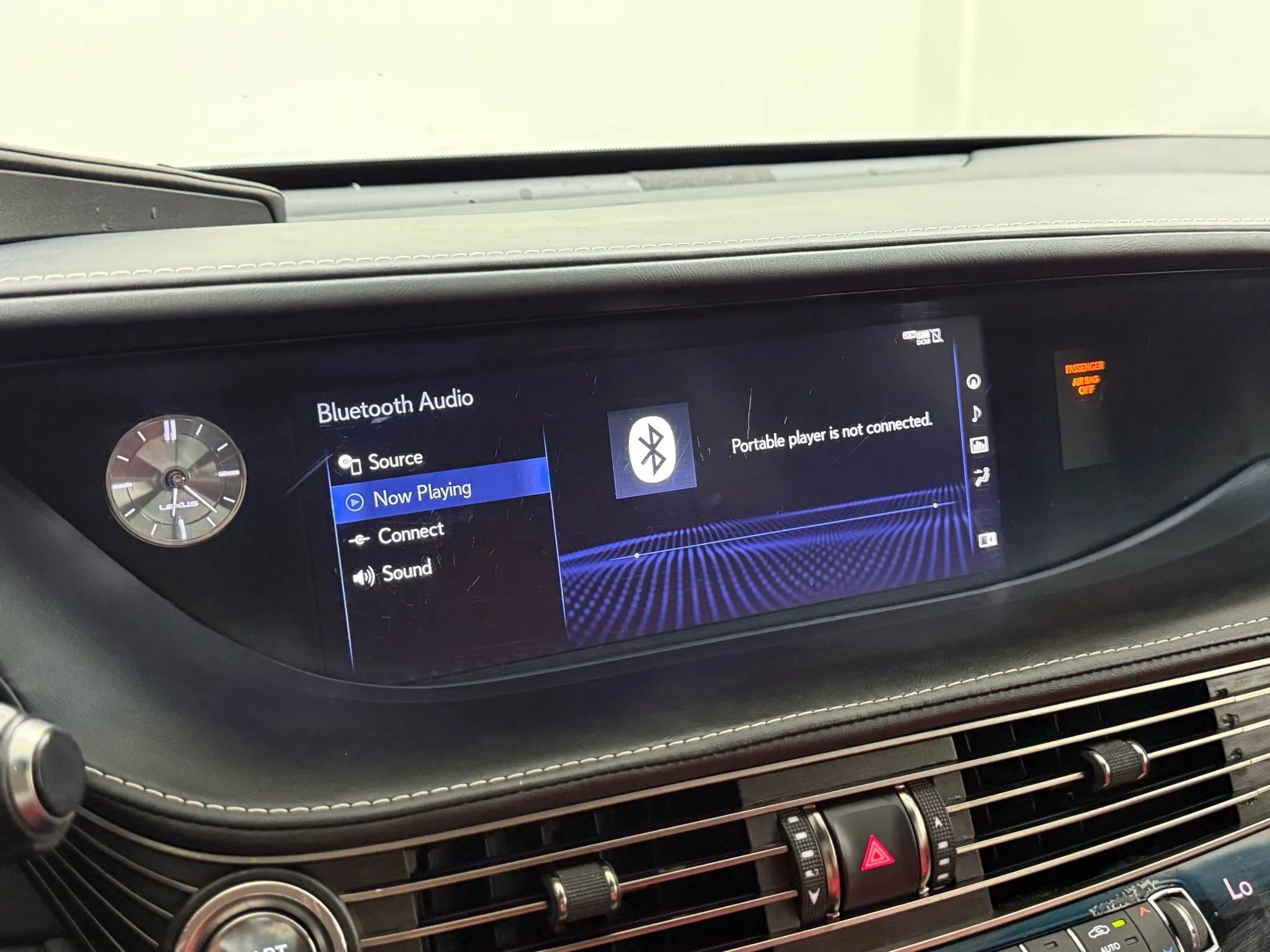 Used 2018 Lexus LS 500 w/ Accessory Package (Z2) image 35