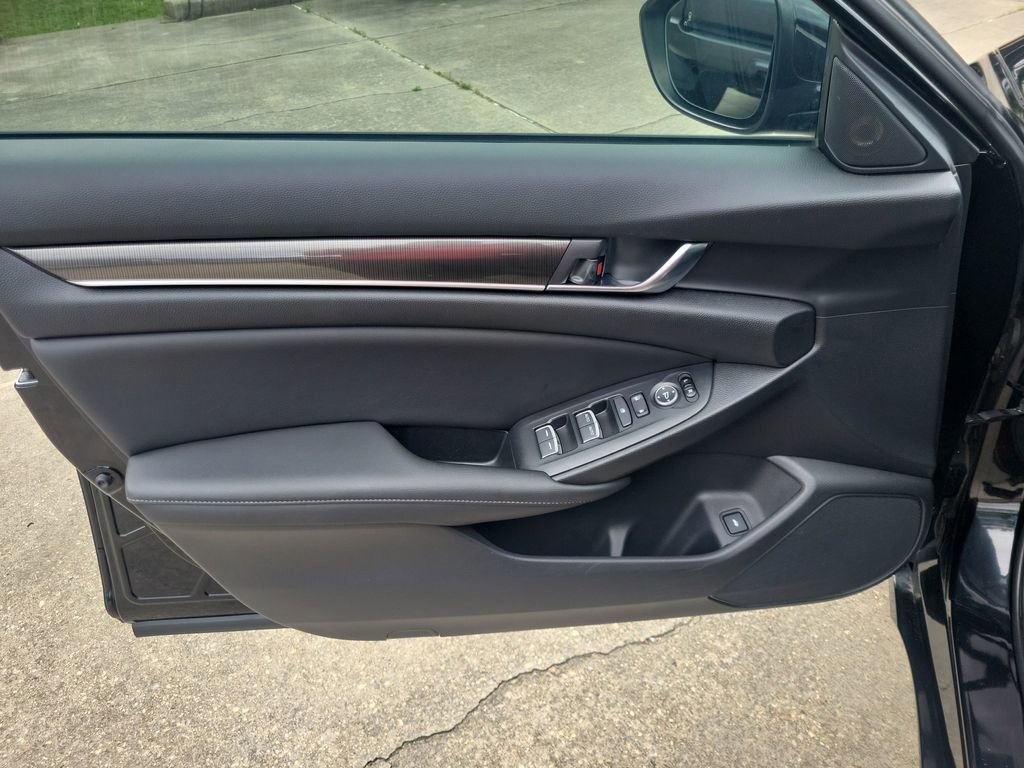 Used 2019 Honda Accord Sport image 13
