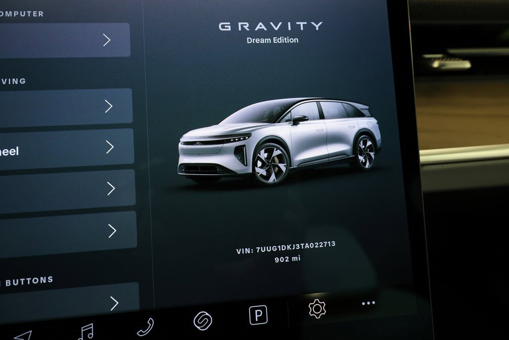 Used 2026 Lucid Gravity Dream image 26
