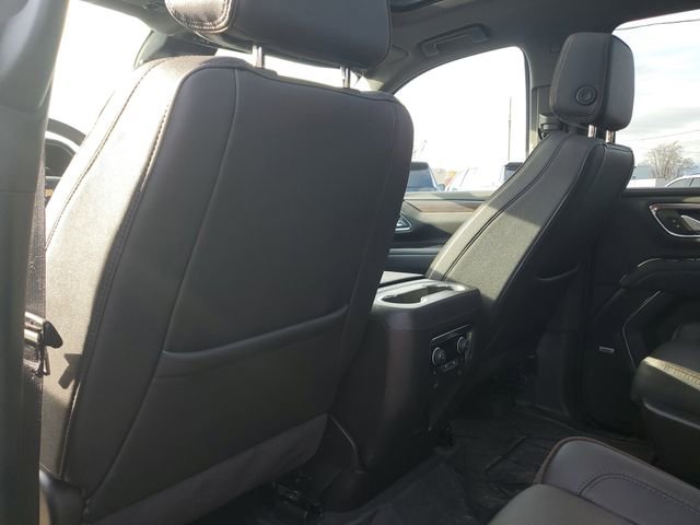Used 2024 Chevrolet Suburban High Country AWD/4WD image 28