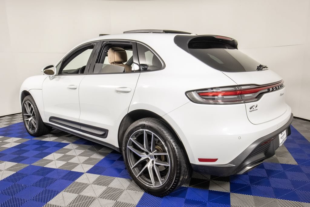 Used 2024 Porsche Macan AWD/4WD image 7