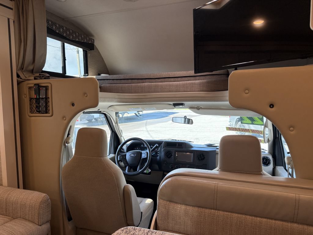 Used 2022 Ford E-450 and Econoline 450 Super Duty w/ Motorhome Prep Package RWD image 41