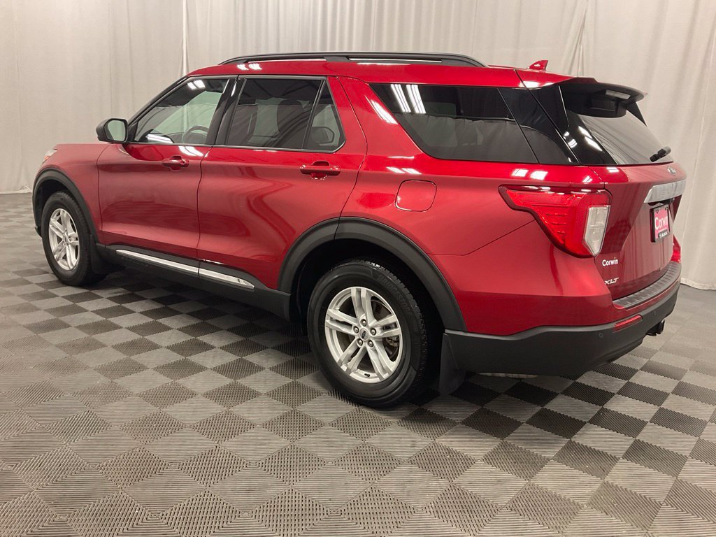 Used 2020 Ford Explorer XLT w/ Comfort Package AWD/4WD image 8